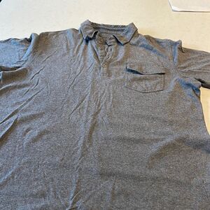 Kuhl men’s Med polo tiny hole in back see picture otherwise great shape.